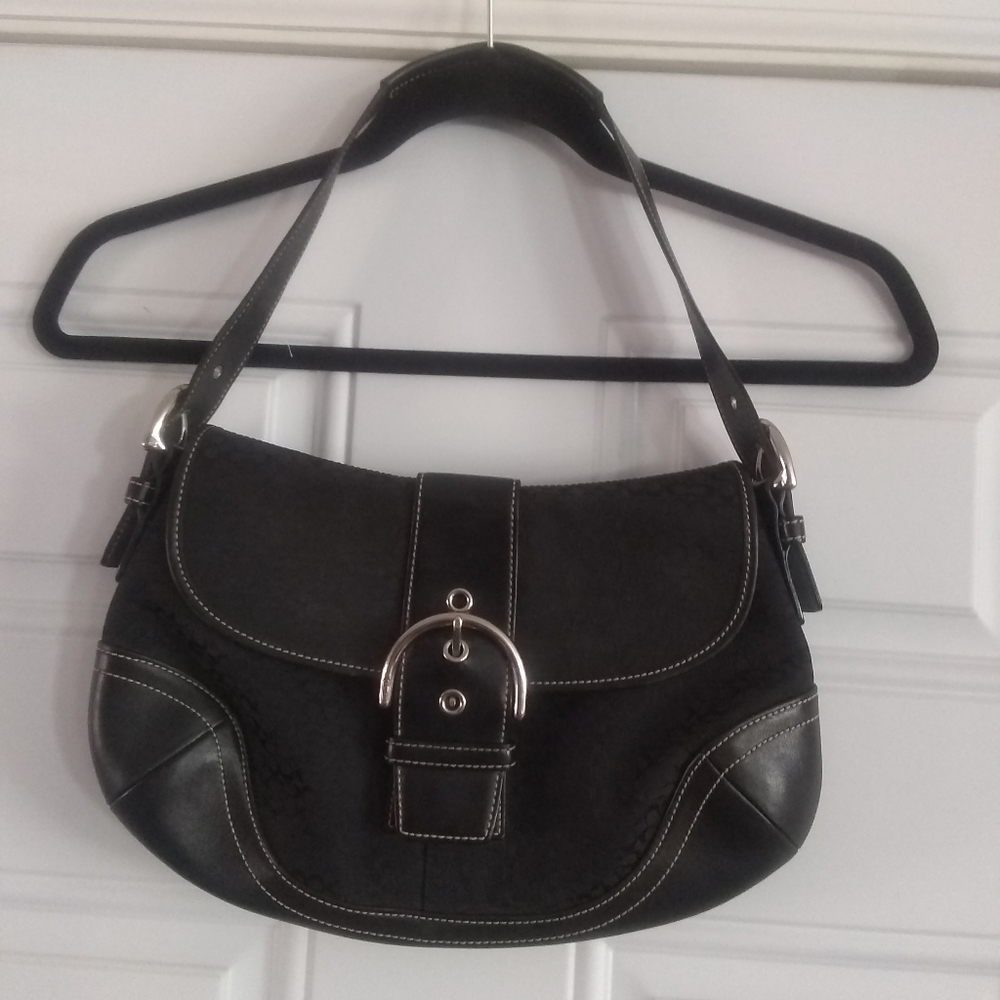 Signature Black Buckle Flap COACH Bag No J04J-6808